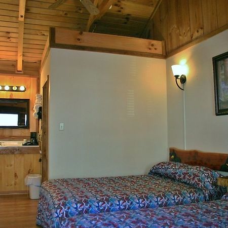 Black Bear Lodge Motel Slade Экстерьер фото